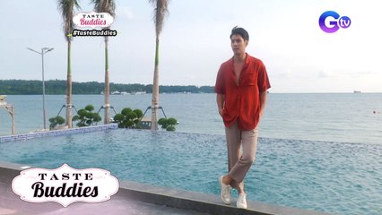 Taste Buddies: How to pose for the perfect beach photo