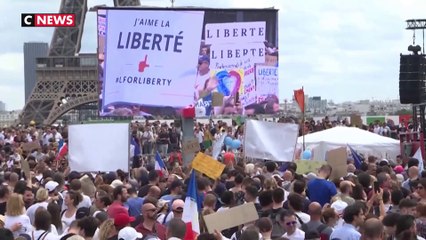 161 000 personnes manifestent en France contre le pass-sanitaire