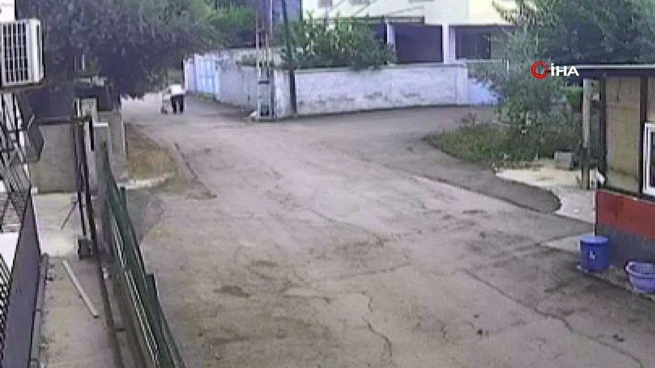 Yaşlı kadının altın kolyesini çalan 3 kardeş tutuklandı