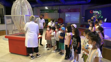 Feza Gürsey Bilim Merkezi’nde eğitimler devam ediyor