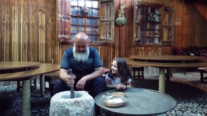 ERZİNCAN - 'Dutla cevizin gizemli aşkı' diye anılan asırlık lök tatlısına yoğun ilgi