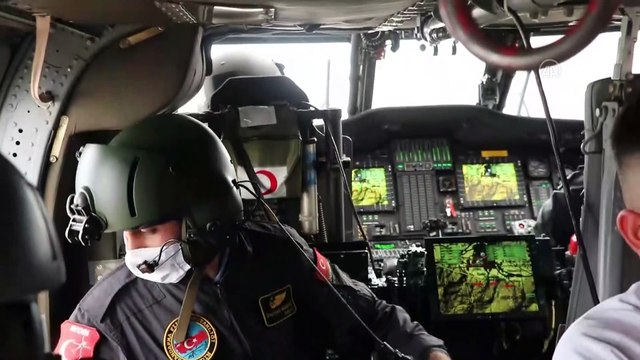 DENİZLİ - Jandarma ve polis ekipleri helikopterle trafik denetimi yaptı