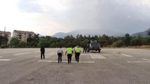 Jandarma ve polis ekipleri helikopterle trafik denetimi yaptı