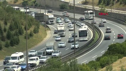 Son dakika haberleri! TÜNELDE KAZA OLDU, KİLOMETRELERCE KUYRUK OLUSTU