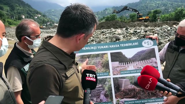 ARTVİN - Pakdemirli: 'Salı günü itibariyle tarımla ilgili, tarımsal üretimle ilgili hasar tespitlerimizi tamamlamış olacağız'