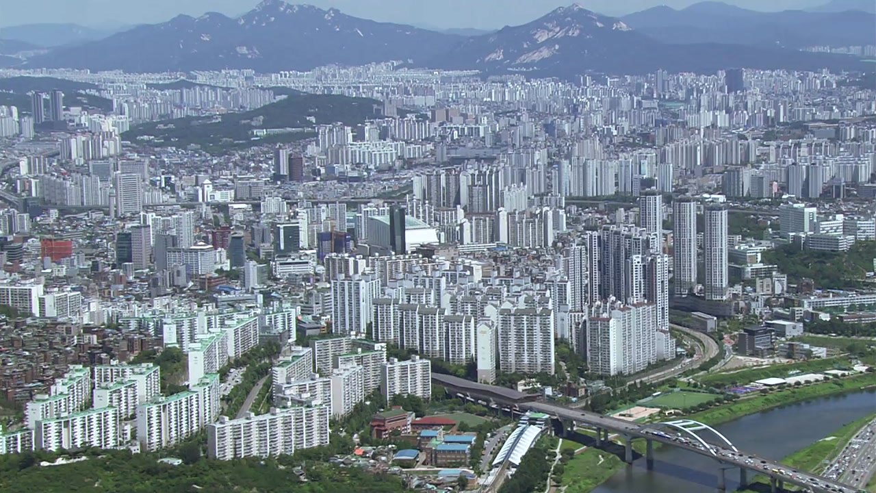 서울 집값 고공행진 계속...전셋값은 석달 연속 오름폭 커져 / YTN