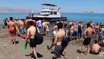 VAN - '2. Akdamar Adası Yüzme Festivali' düzenlendi