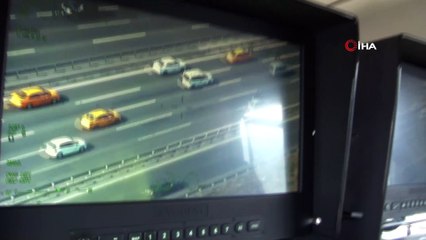 İstanbul polisi dönüş trafiğini havadan denetledi