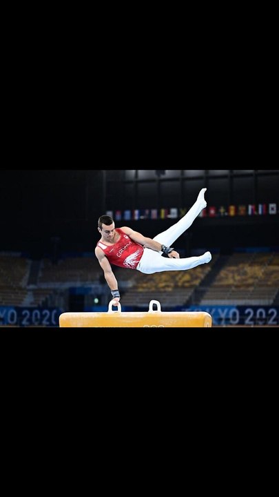 6 Photos Of Quebec Gymnast Rene Cournoyer Blowing Our Minds At The Tokyo Olympics