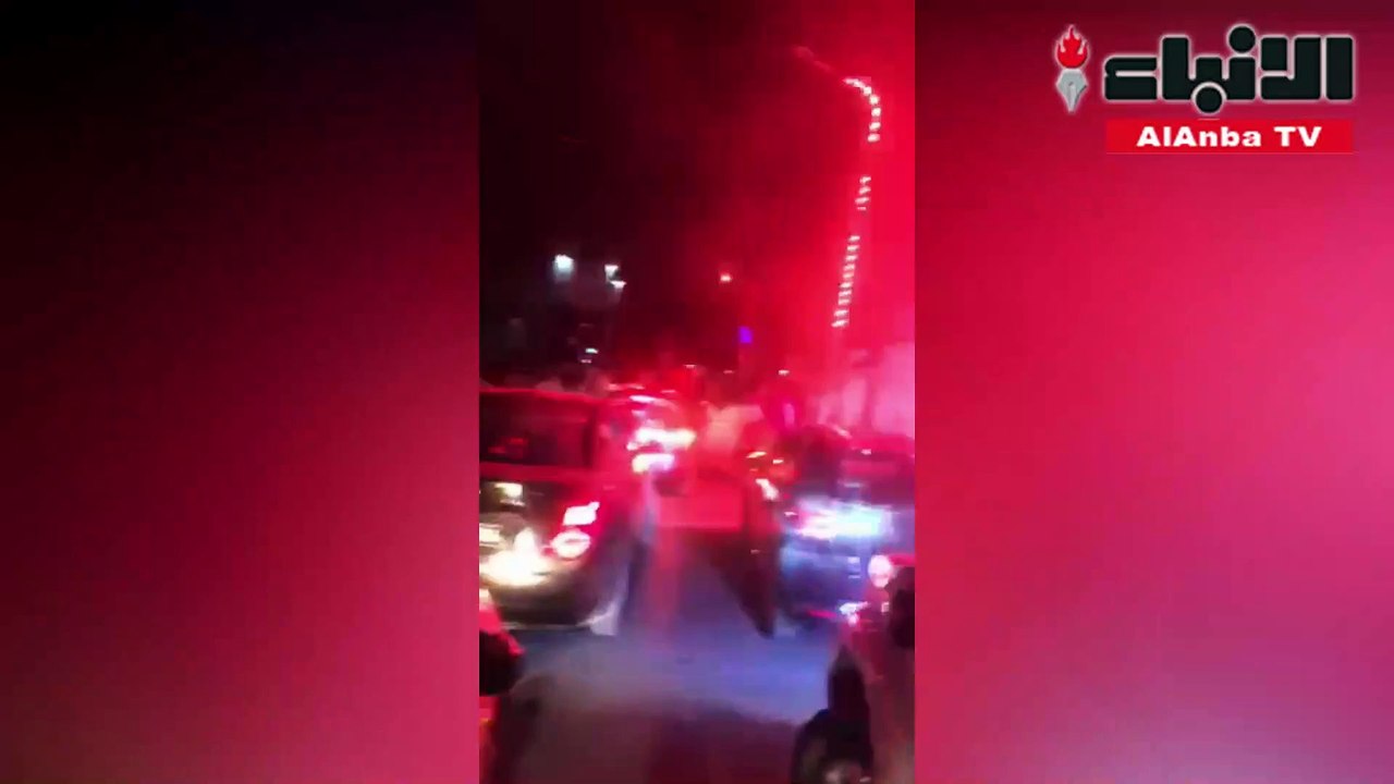 الشعب التونسي يحتفل بقرارات الرئيس قيس سعيد بتجميد عمل البرلمان ورفع الحصانة عن النواب وإعفاء رئيس الحكومه وذلك تزامناً مع عيد الجمهورية التونسية