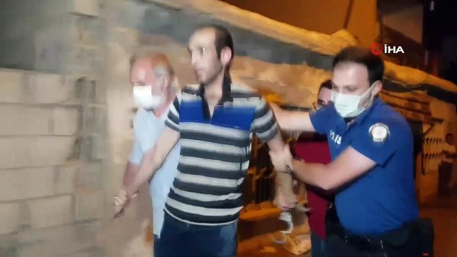 Annesini, eşini ve beş çocuğunu rehin aldı