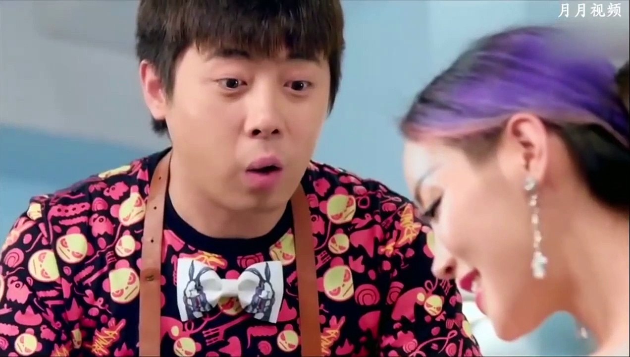 飯店來了一個大胸美女，生意開始火了