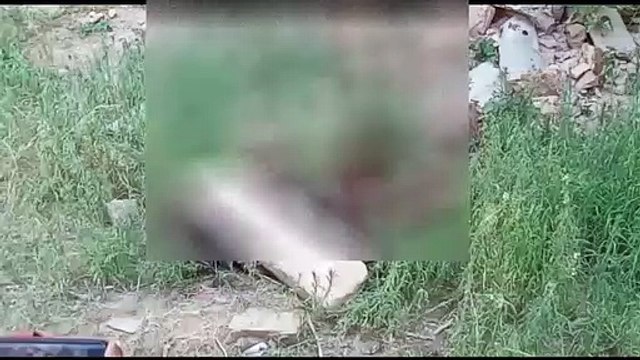 पत्थर की शिला से कुचला मिला बच्चे का शव, पांच दिन पहले हुआ था गायब