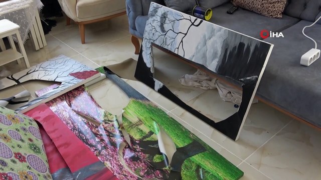 Ayrılmak isteyen eşini elektrik süpürgesi sapıyla dövdü