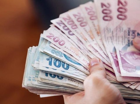 Son dakika! Memur-Sen kamu görevlileri için 600 TL seyyanen zam, 2022 için yüzde 21, 2023 için ise yüzde 17 zam talep etti