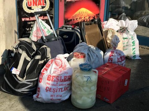 Bayram tatili dönüşü 15 Temmuz Demokrasi Otogarı'nda yoğunluk