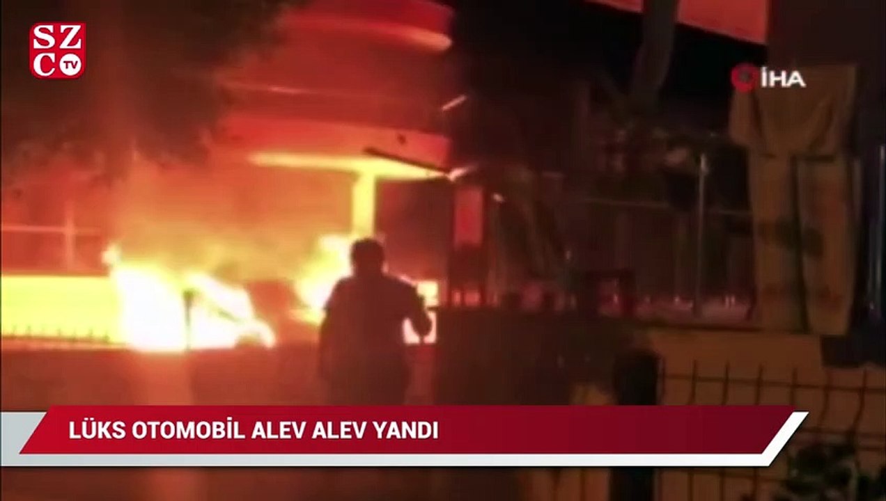 Lüks araba alev alev yandı, patlama sesi vatandaşları sokağa döktü
