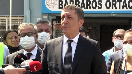 MERSİN - Bakan Selçuk: 'Bizim şu andaki bakış açımız okulların tamamen 6 Eylül'de açılmasıyla ilgili'