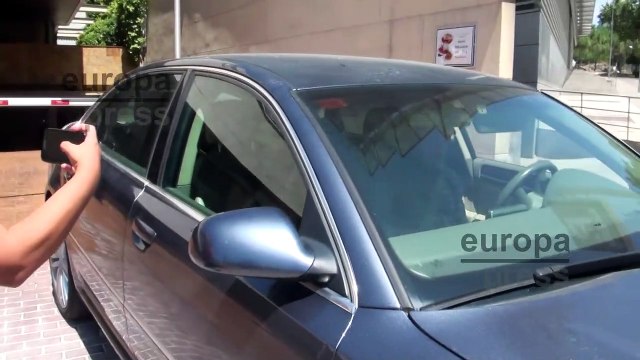 Olga Moreno sale del hotel junto Antonio David Flores, David Flores y Lola