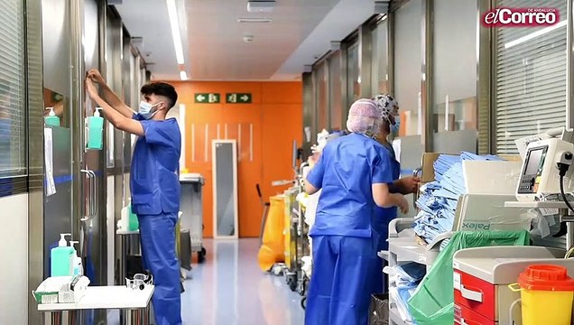 España encara el pico de la quinta ola con los contagios disparados