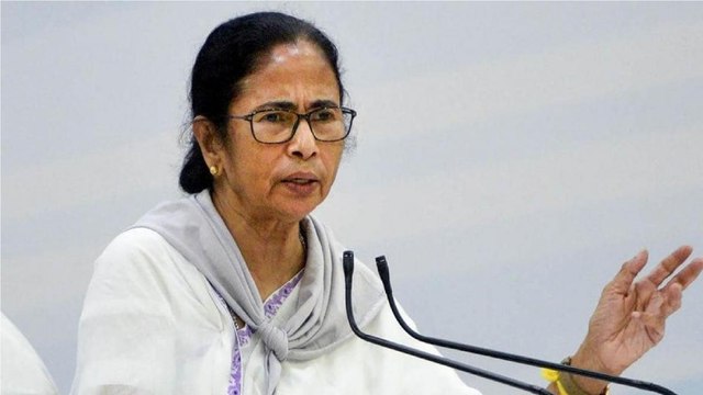 Ek aur Ek Gyarah: Sonia, Mamata to meet in Delhi