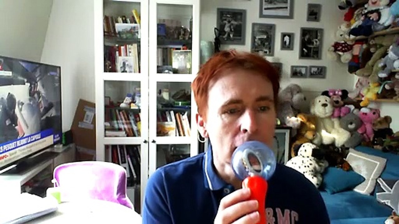 Wiwi égratigne "des larmes sur ses disques"