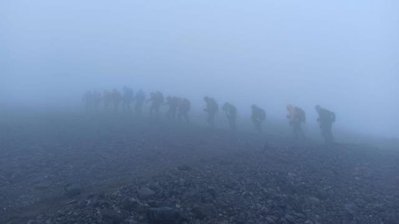 Ağrı Dağı'nda zirve tırmanışı yaparken kaybolan 5 sporcuyu dağcılar kurtardı