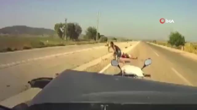 Son dakika haber | İki kişinin yaralandığı kaza anbean görüntülendi