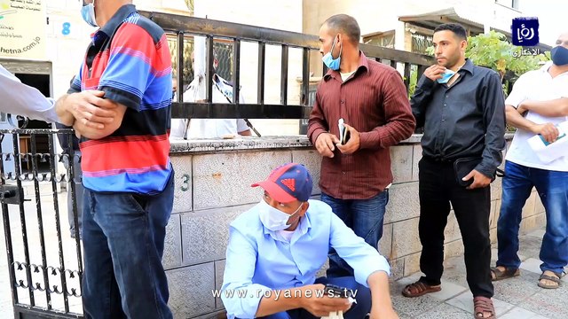 اكتظاظ أمام مديرية الأمراض الصدرية وصحة الوافدين في عمان