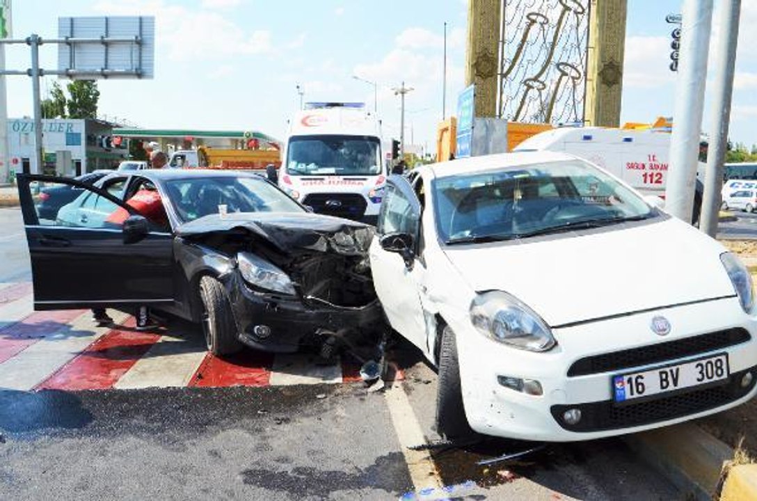 Son dakika haberleri | HASTANE DÖNÜŞÜ KAZA 6 YARALI