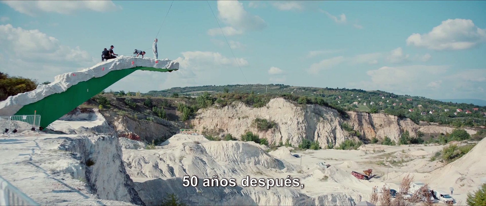 La Chica Mas Rara Del Mundo Trailer