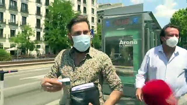 Antonio David, Olga Moreno y Rocío Flores celebran juntos el éxito de la sevillana