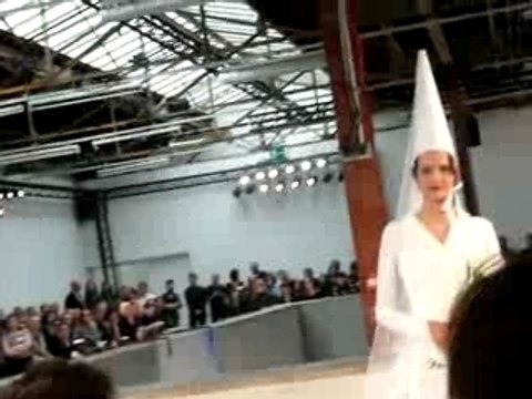 Final du défilé agnès b. automne-hiver 2008-2009