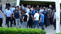 Gezi Parkı'nda kavga! Zabıta ile seyyar satıcılar birbirine girdi, olay anı kamerada