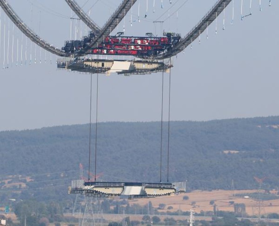 1915 ÇANAKKALE KÖPRÜSÜ'NDE 3'ÜNCÜ MEGA TABLİYE BLOK MONTAJI BAŞLADI