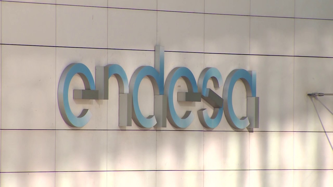 Endesa recorta un 26% su beneficio neto a junio, hasta 832 millones
