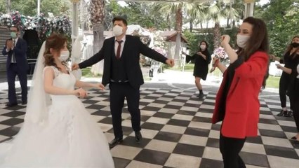 DÜSİD’den ‘aşı olmayanlar düğünlere alınmasın’ talebi