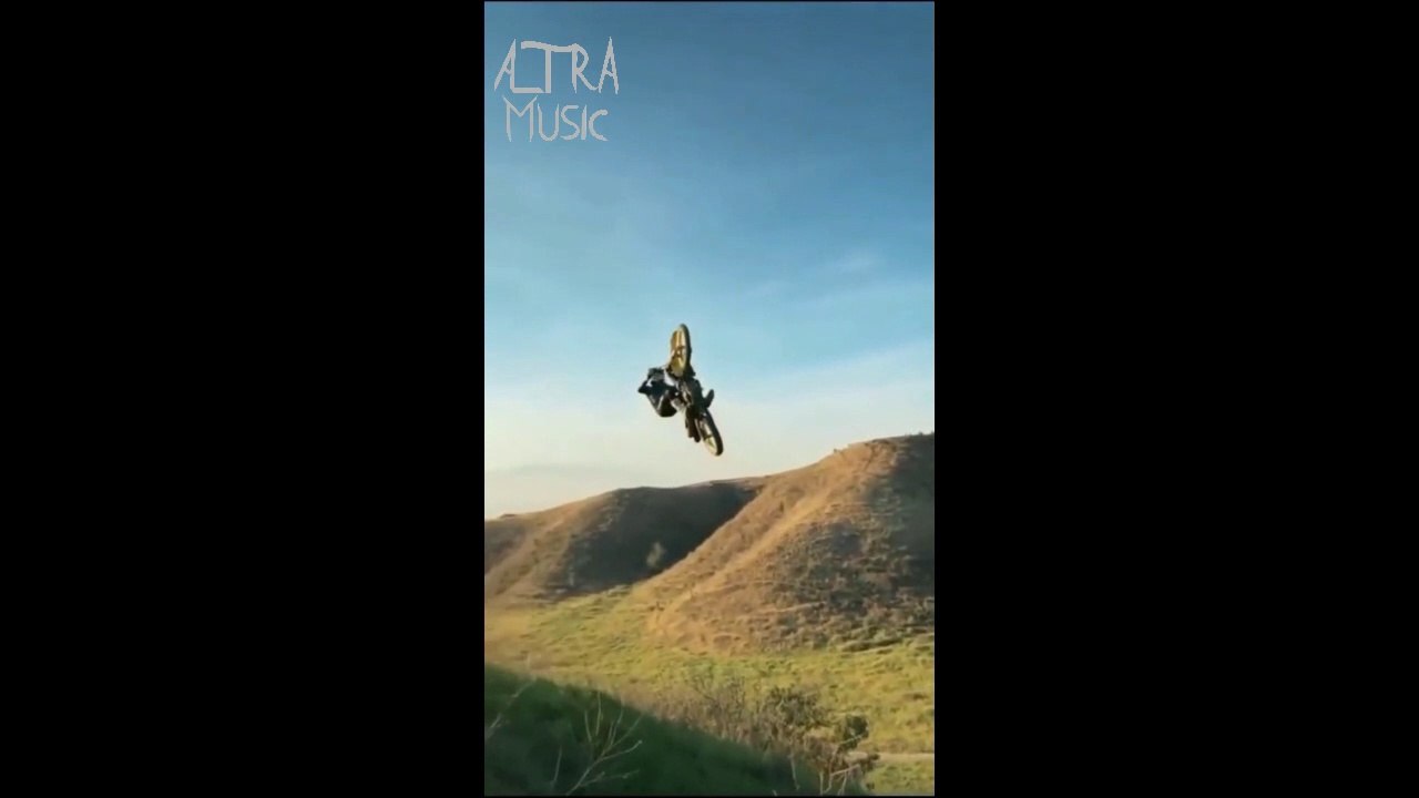 BIke hill track stunt || Instagram status || Bike stunt || Most dangerous bike stunt in hill || short status