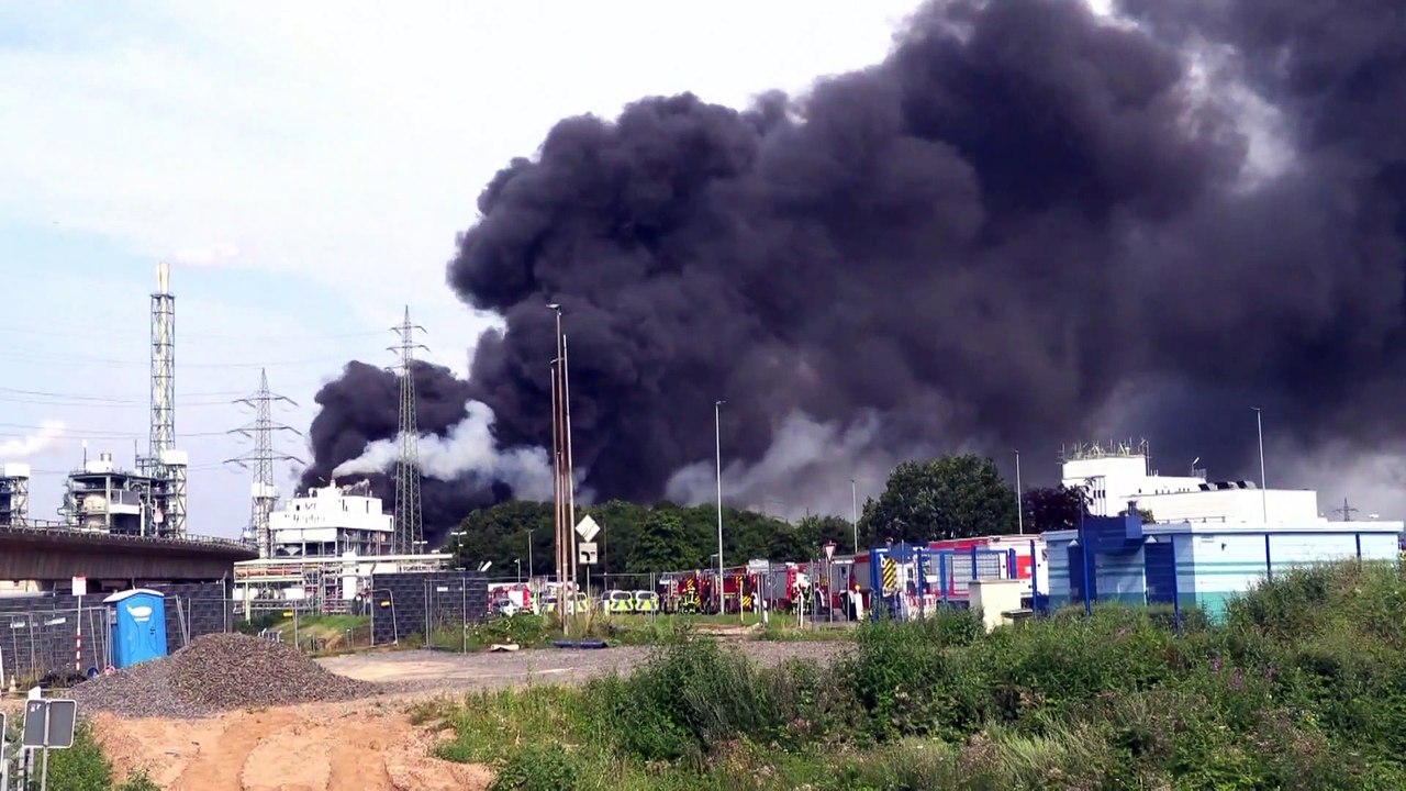 Explosion im Chemiepark Leverkusen: 2 Tote, viele Verletzte, viele Fragen