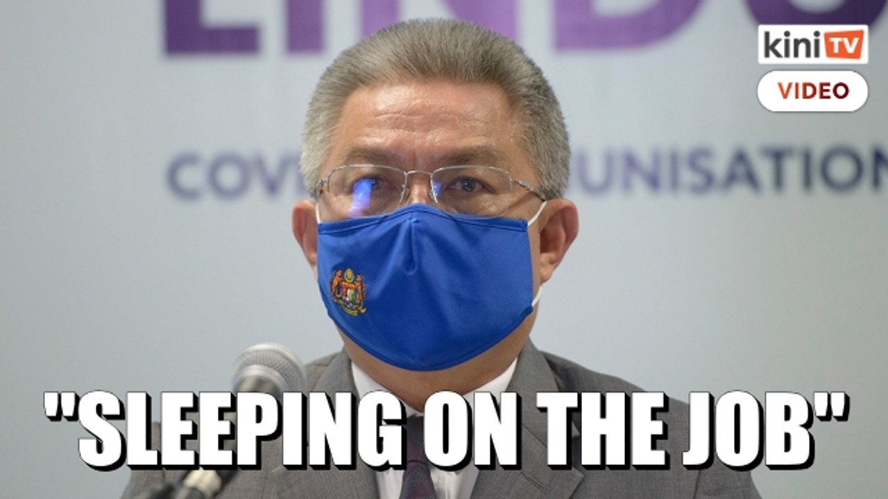 You’re sleeping on the job, Dzulkelfy tells health minister