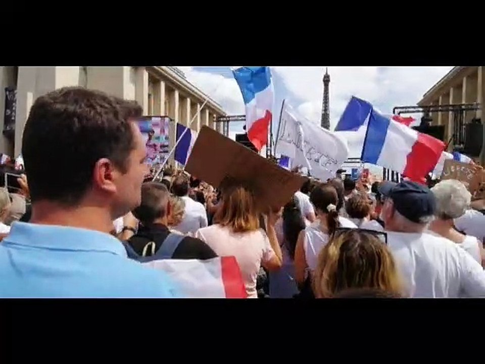 Manifestation contre le passeport sanitaire