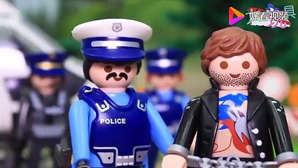 The gangster took the beard, and all the police mobilized and captured him!