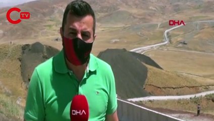 İran sınırında kaçak geçişleri engellemek için beton duvar örülüyor