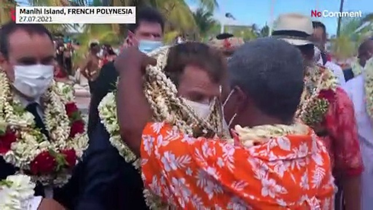 Blumenkränze und Tsunami-Schutz: Macron in Französisch-Polynesien