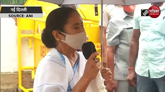 VIDEO: सीएम ममता ने पीएम मोदी से की मुलाकात, कहा- पेगासस विवाद की होनी चाहिए जांच