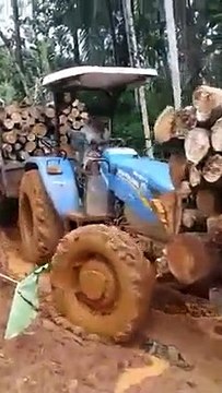 Skills of Tractor Drivers | New Holland Excel 6010 4WD Power full Trktor | With Trailer Mud road Stunt |Zubair Menothil