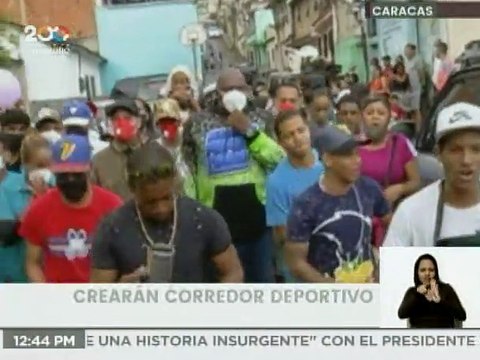 Caracas | Entregan implementos deportivos para promover el sano entretenimiento en El Guarataro