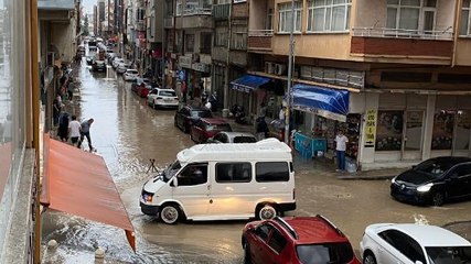 ORDU'DA SAĞANAK ETKİLİ OLDU, YOLLAR GÖLE DÖNDÜ