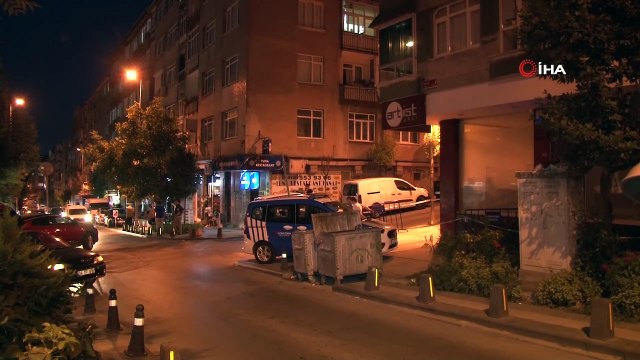 Güngören’de balkonunda çatlaklar olan bina tedbir amacıyla boşaltıldı