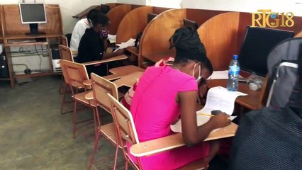 Minis edikasyon nasyonal la Marie Lucie Joseph vizite kandida a defisyans fizik yo.